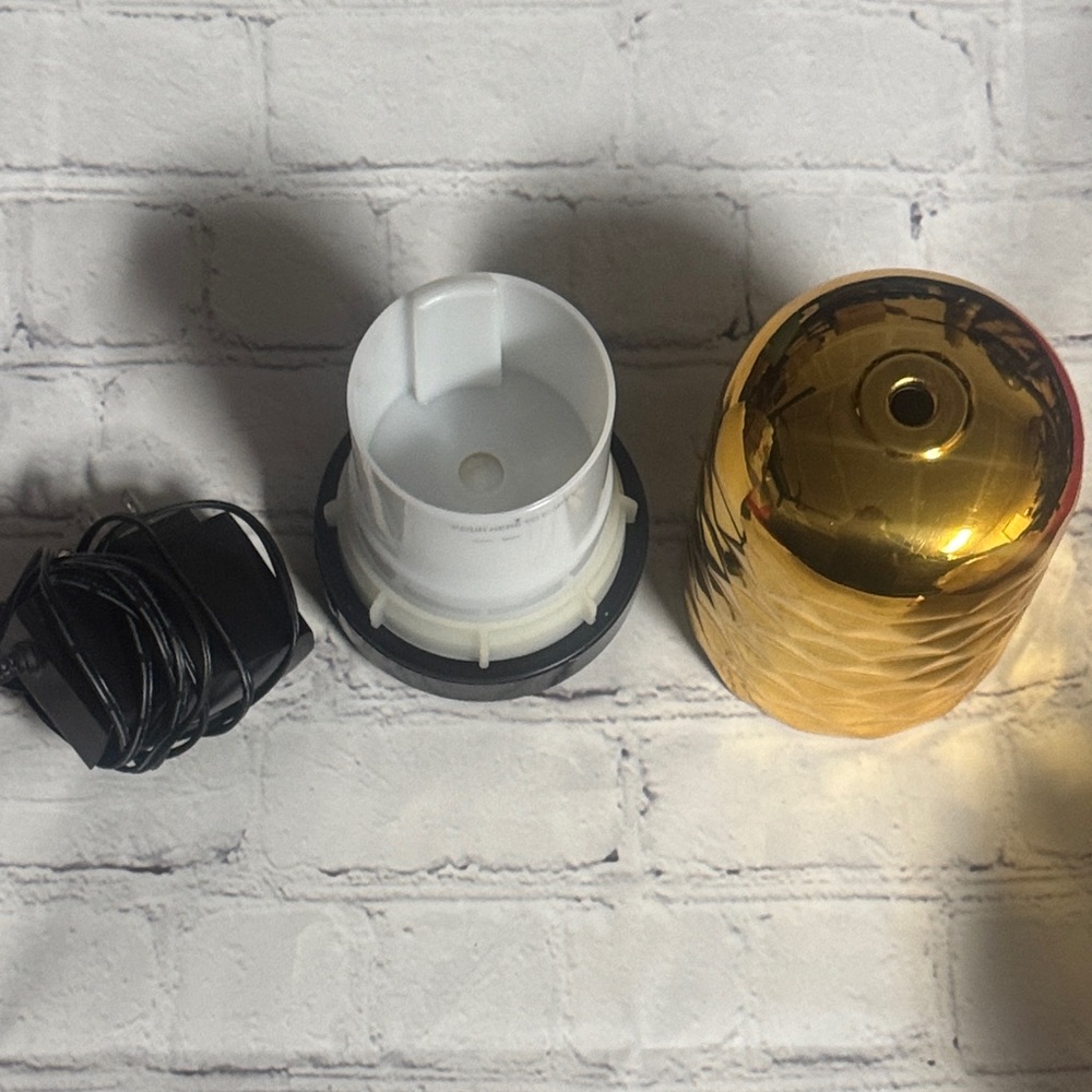 Intertek Electric Metallic Gold Diffuser - Picture 6 of 10